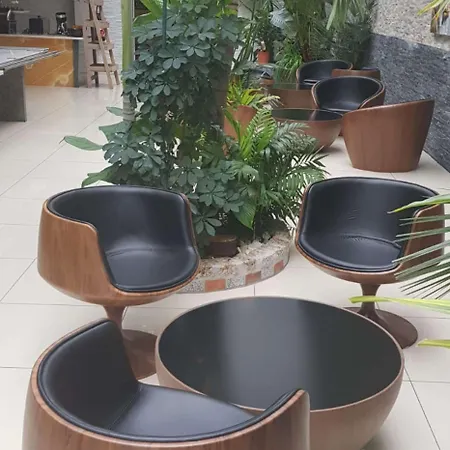 Western & Pau Aeroport Ξενοδοχείο 4*