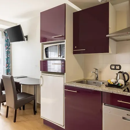 Hotel Western & Pau Aeroport 4*