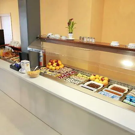 Western & Pau Aeroport