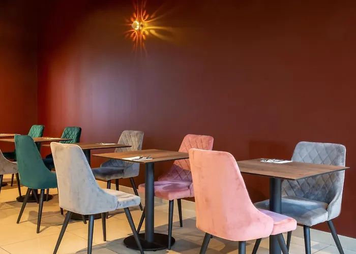 Western & Pau Aeroport Hotel Lescar