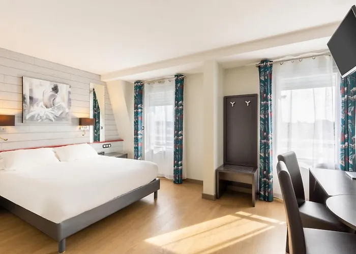 Western & Pau Aeroport Hotel 4*