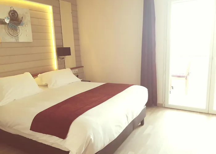 Hotel Western & Pau Aeroport Lescar