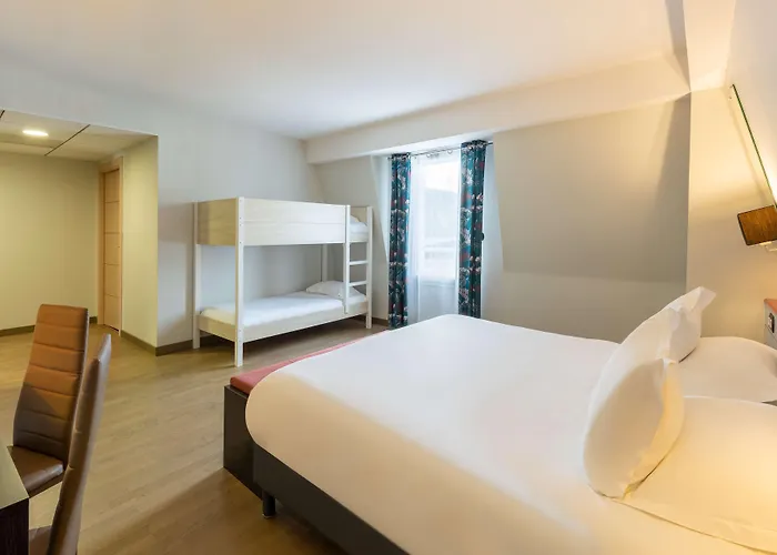 Western & Pau Aeroport Hotel 4*